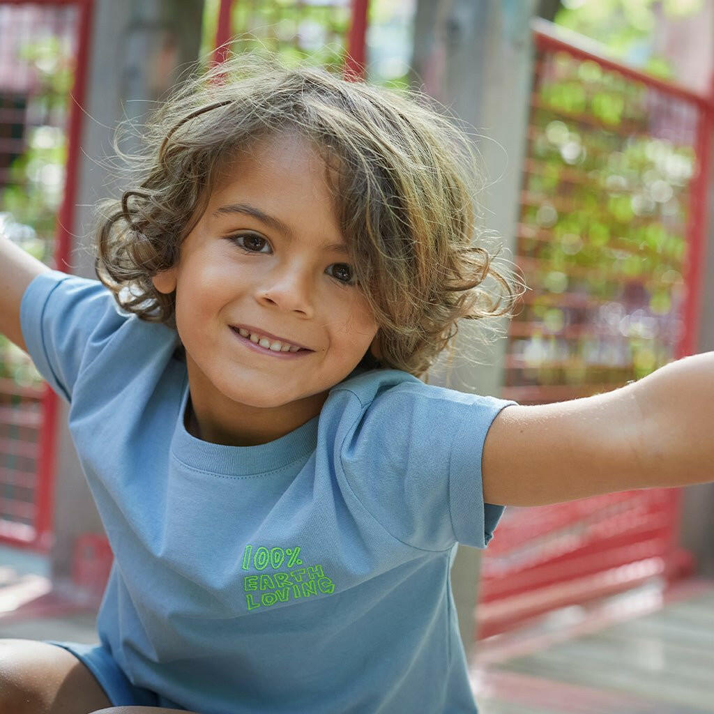 100% Earth loving Kid T-Shirt tshirt Mon Coeur