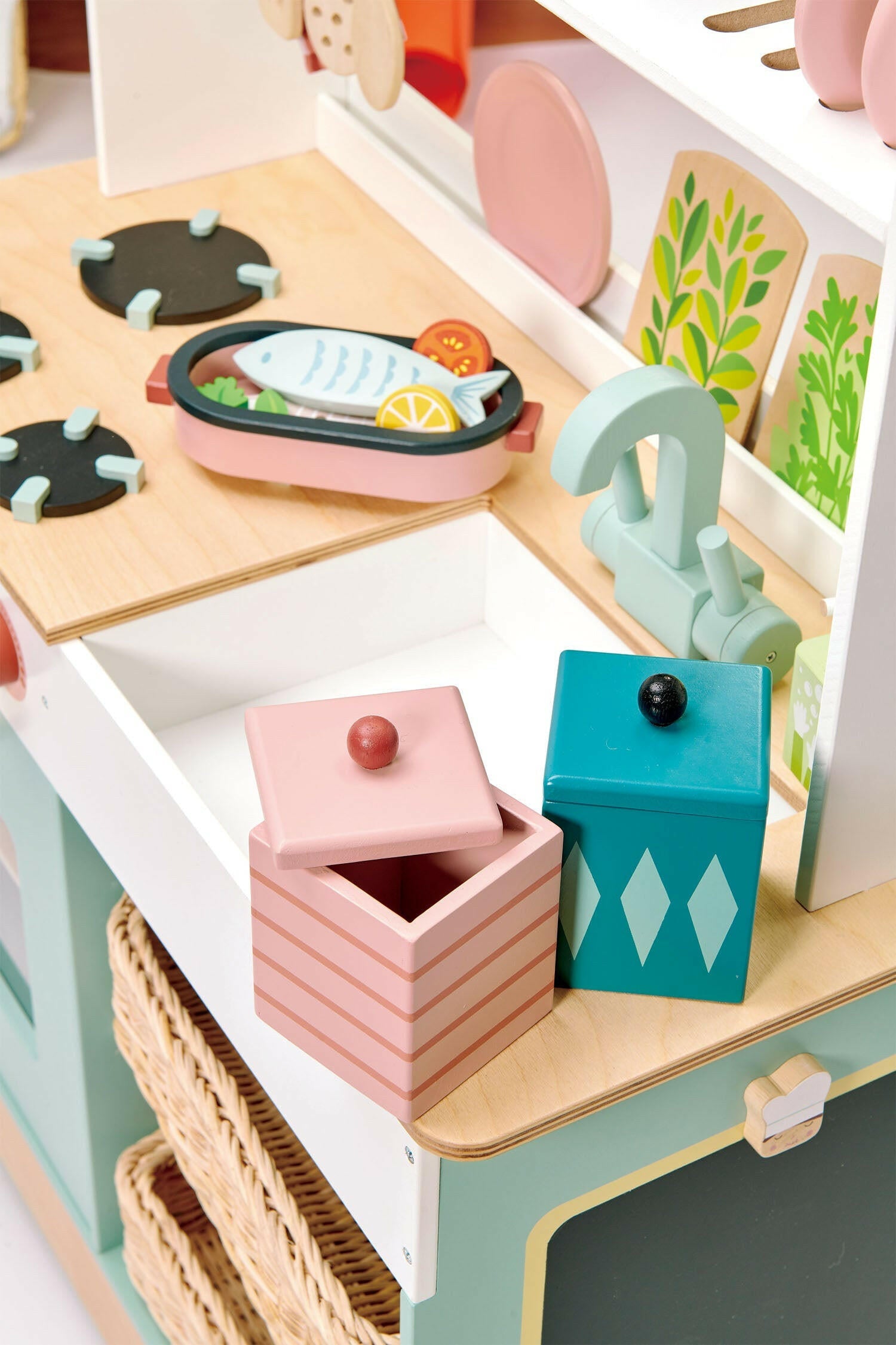 Kitchen Range  Tender Leaf