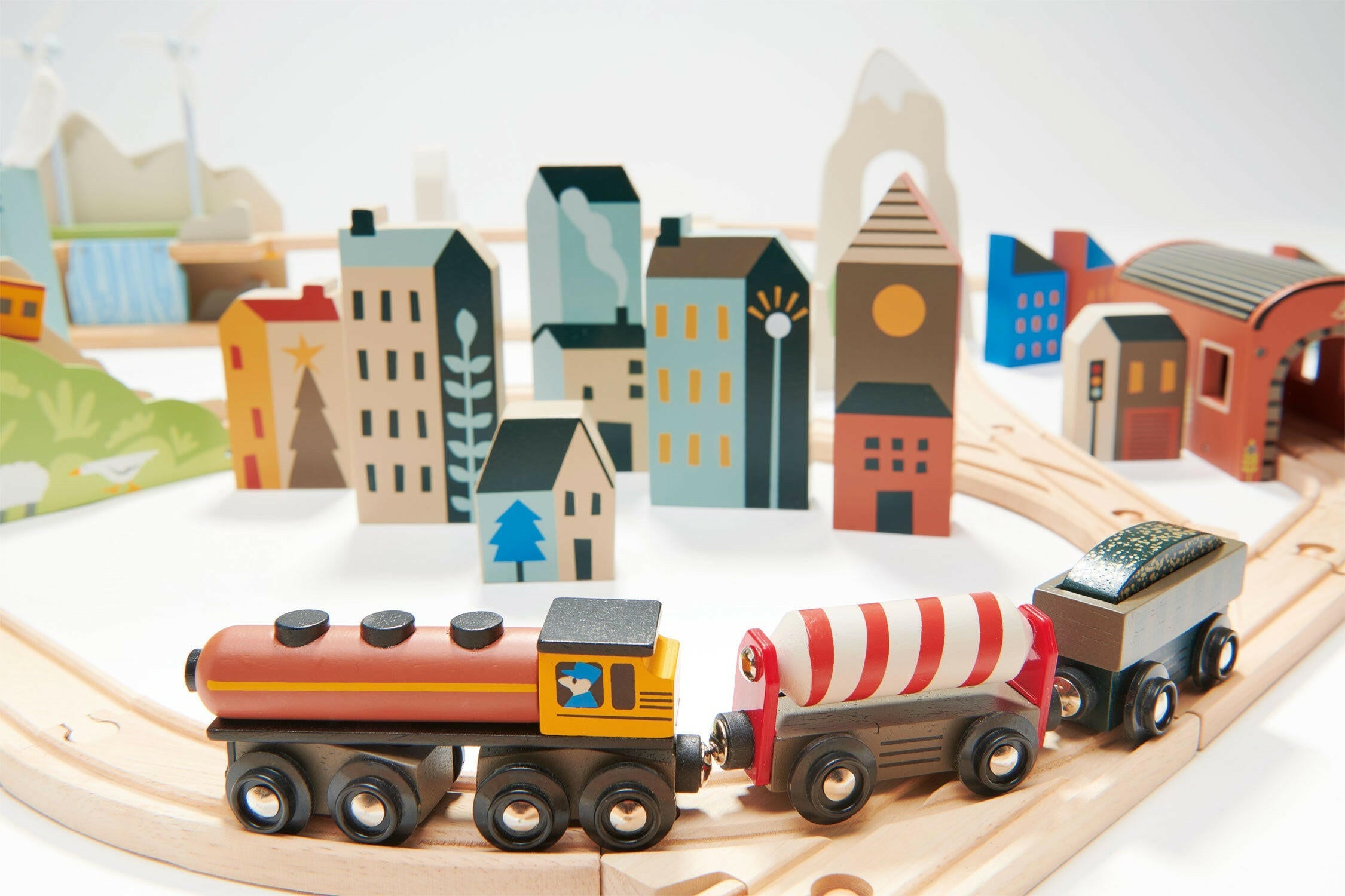 Mountain View Train set  Tender Leaf