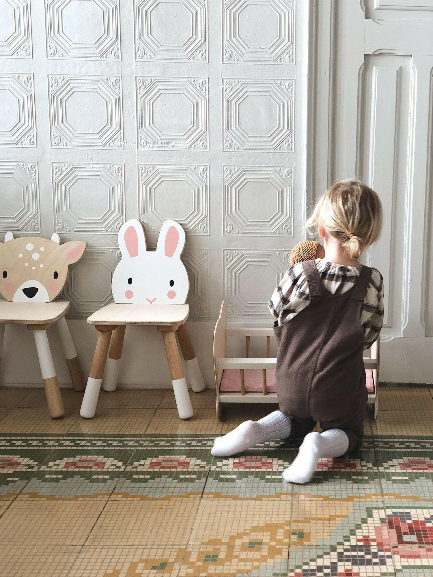 Forest Rabbit Chair Tender Leaf