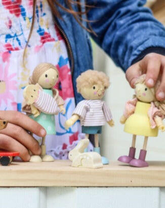 Mrs. Goodwood and the Baby Dolls Tender Leaf