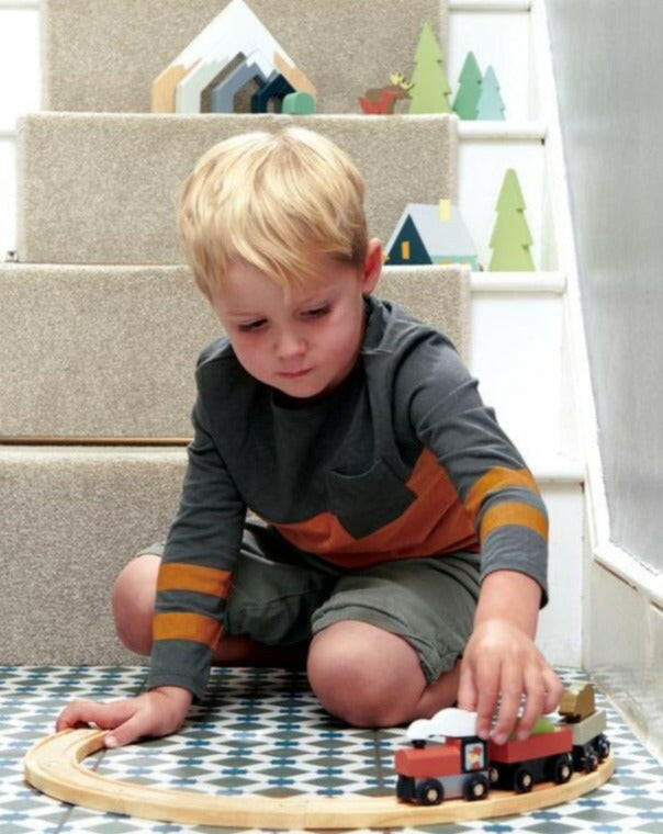 Treetops Train Set Train Tender Leaf