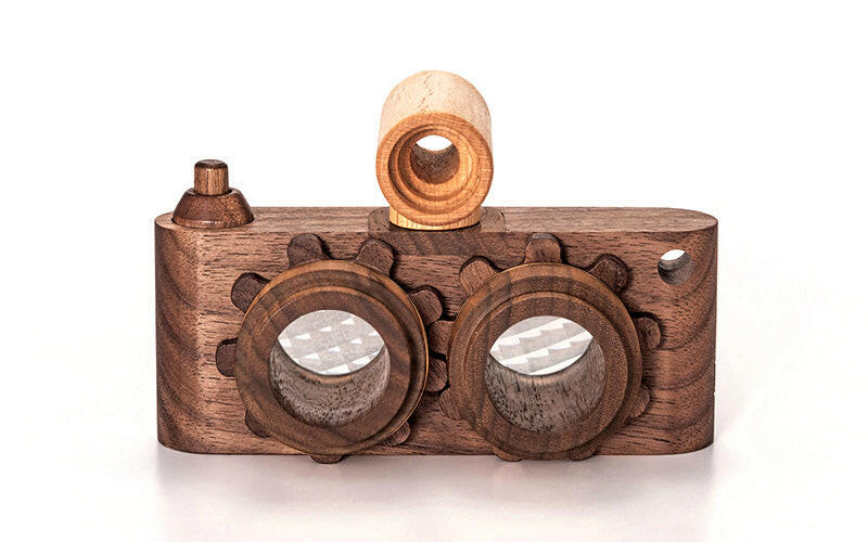 Twinkle Camera - Walnut wooden toy Father's Factory + no.4 View Finder in Beech
