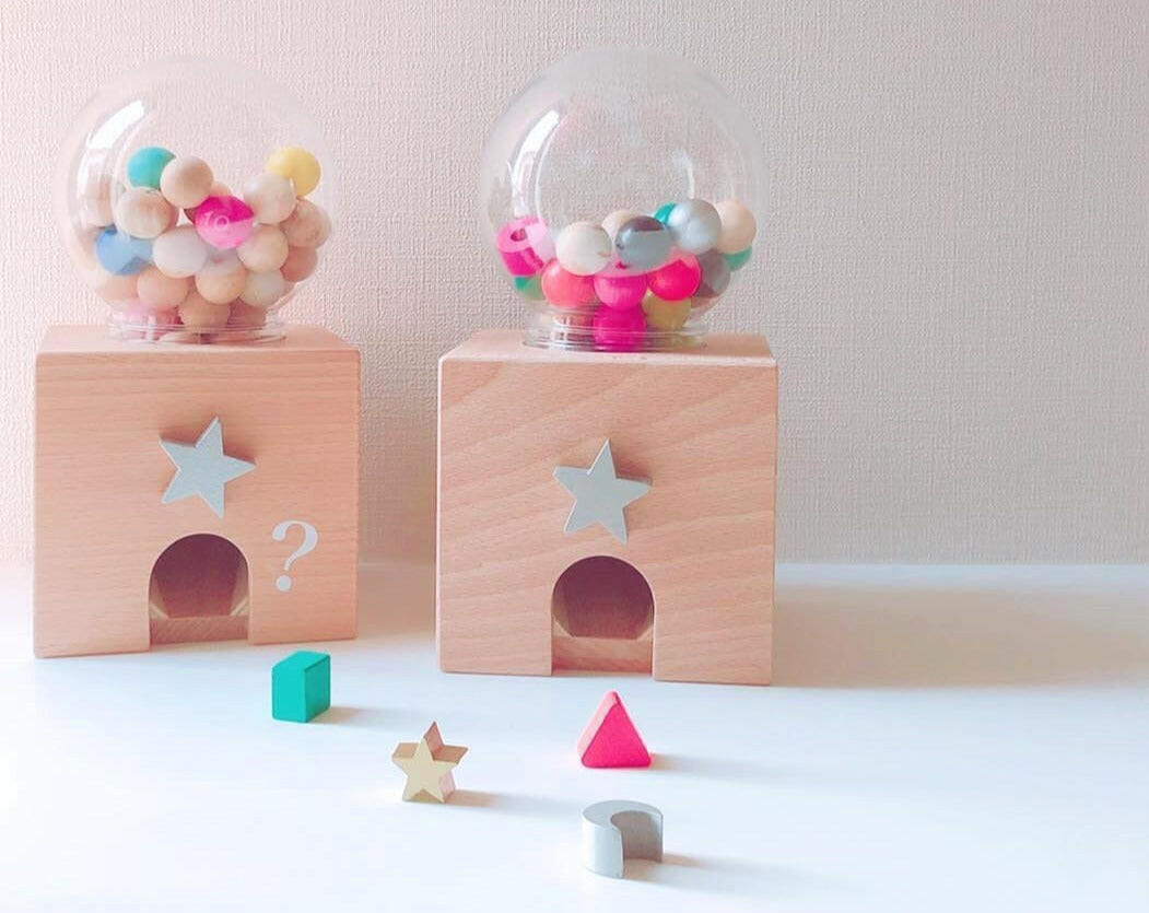 Gatcha Gatcha Wooden Gumball Dispenser Kids Toys kiko+ and gg*
