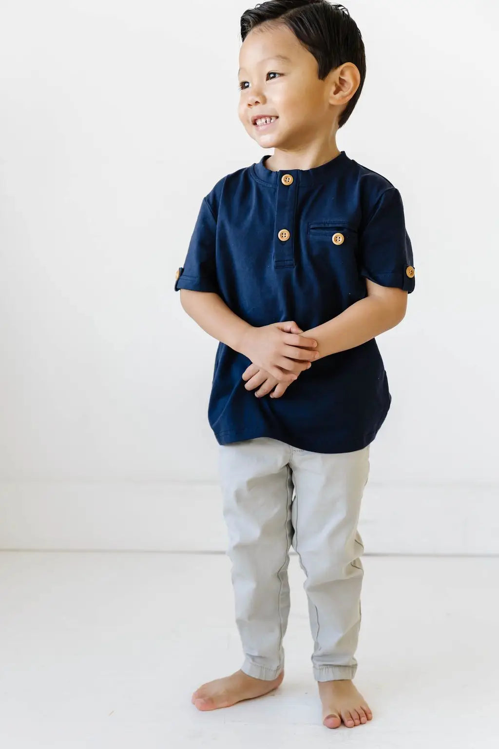 Alex Tee in Navy Ollie Jay