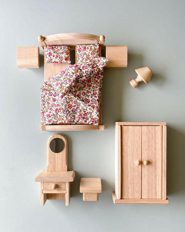 Plan Toys Bedroom Classic Dollhouse Furniture PlanToys