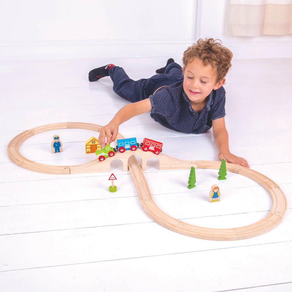 Figure of Eight Train Set by Bigjigs Toys US  Bigjigs Toys US