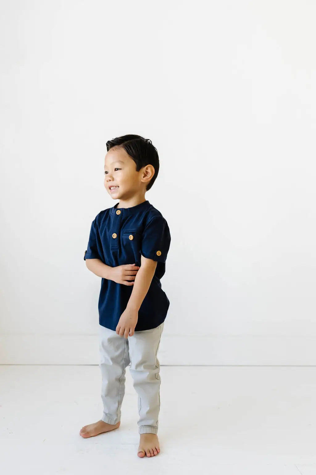 Alex Tee in Navy Ollie Jay