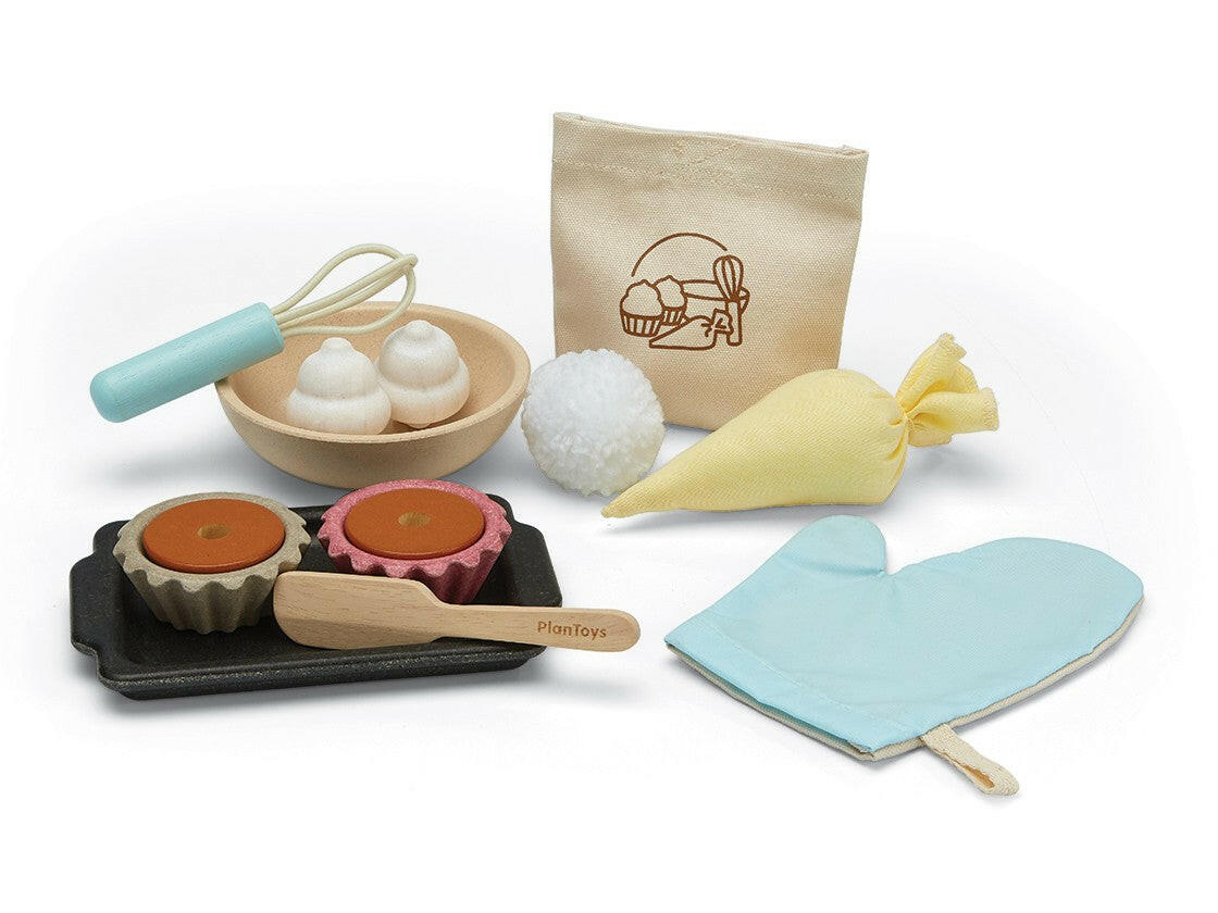 Cupcake Set Pretend Play PlanToys