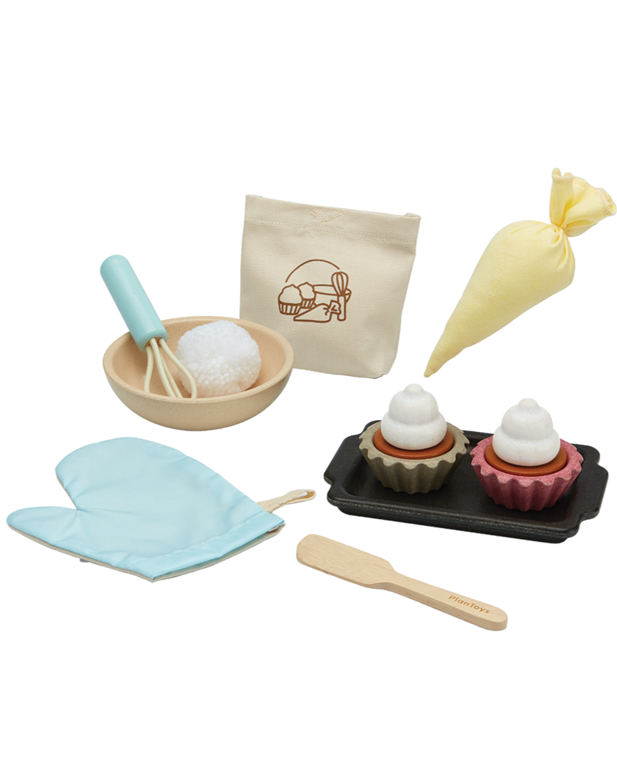 Cupcake Set Pretend Play PlanToys