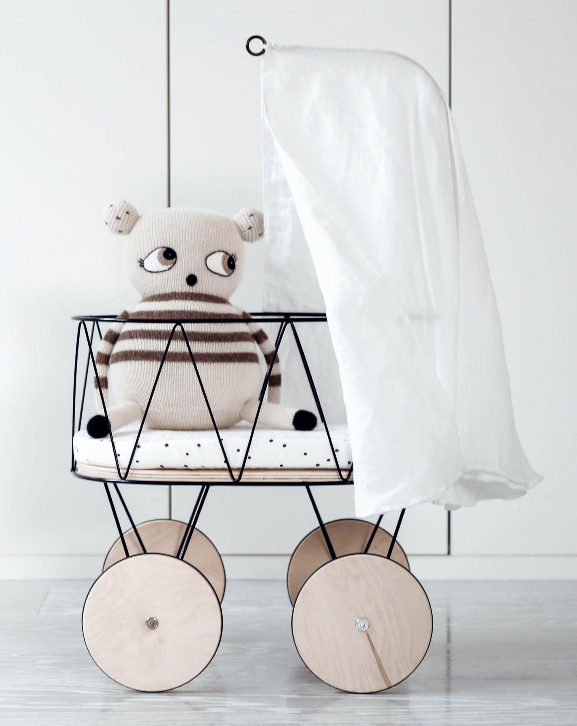 Dolly Cot Kids Toys Ooh Noo