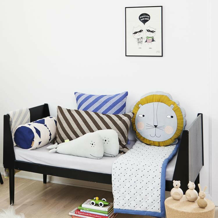 Fluffy Cushion - Blue OYOY