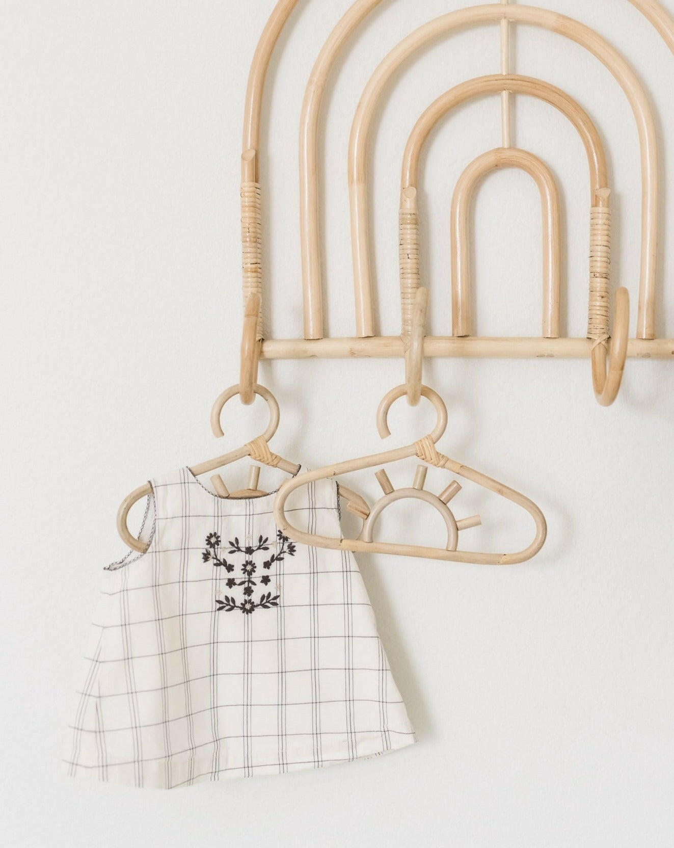 Sunny Rattan Hangers Organization Ellie & Becks Co.