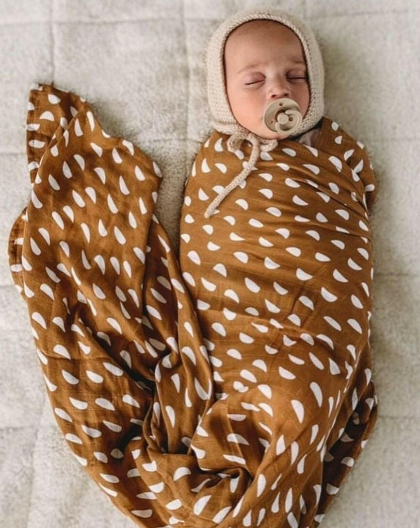 Organic Cotton + Bamboo Muslin Swaddle - Pebble Baby Essentials Kiin Baby