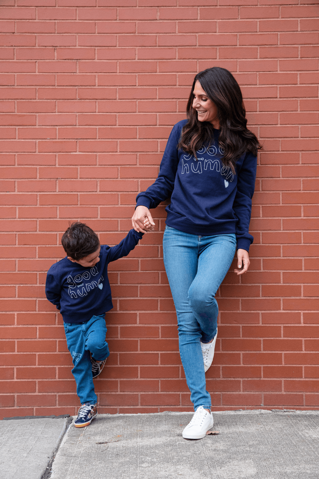 Good Human Adult Sweatshirt Sweatshirt Mon Coeur