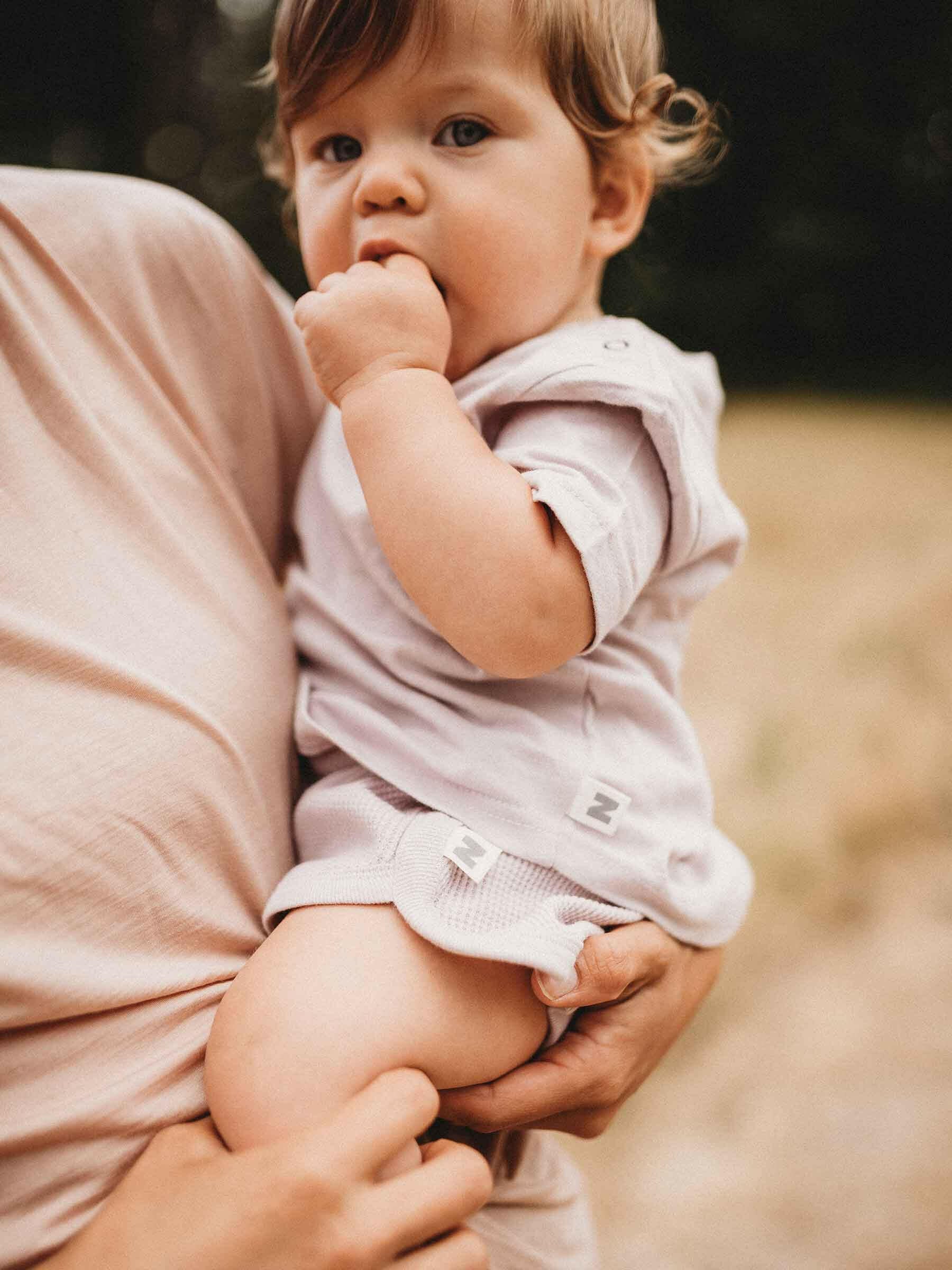 Easy Tiger Baby Tee Iris baby cotton Nui Organics