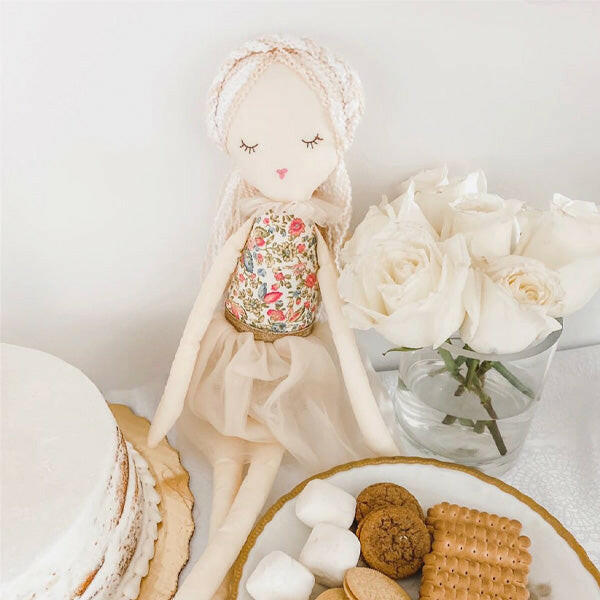 'Nilla' Vanilla Scented Soft Doll Doll MON AMI