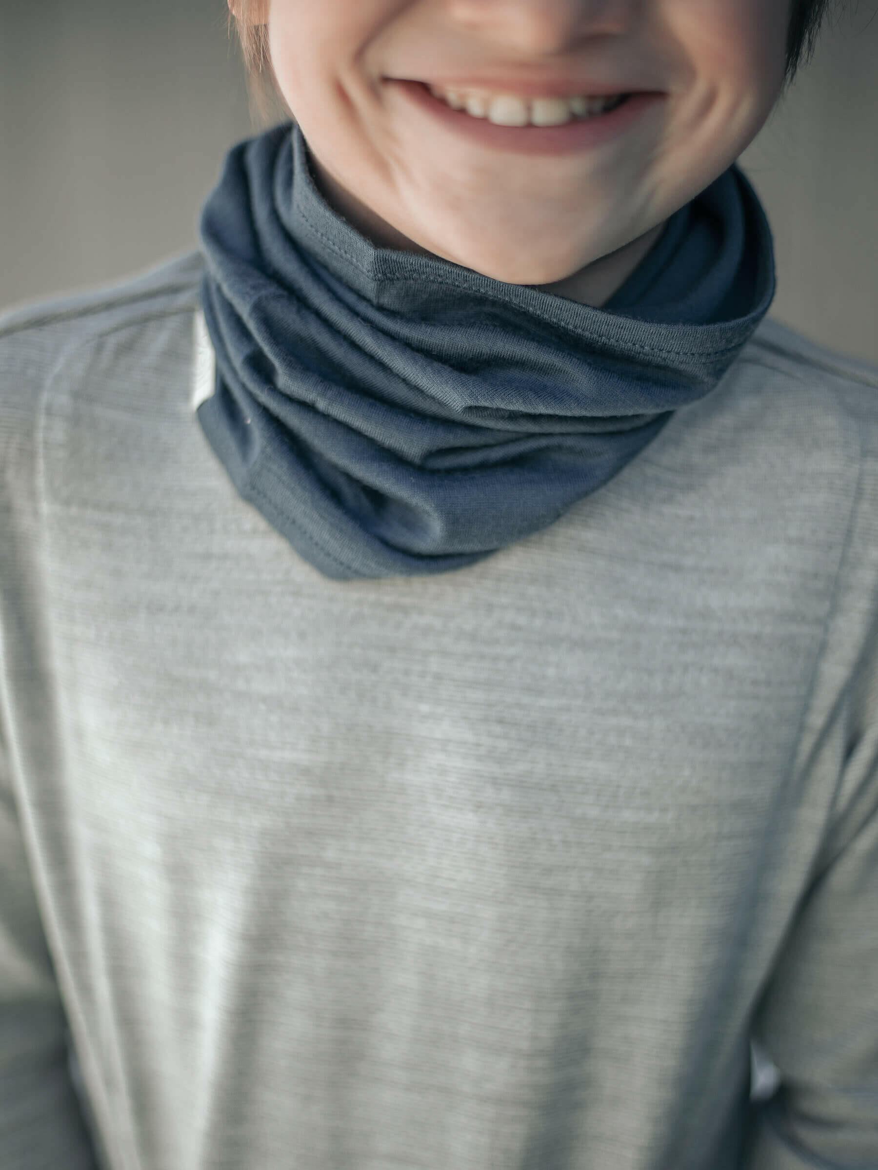 Child Merino Snood Charcoal Nui Organics