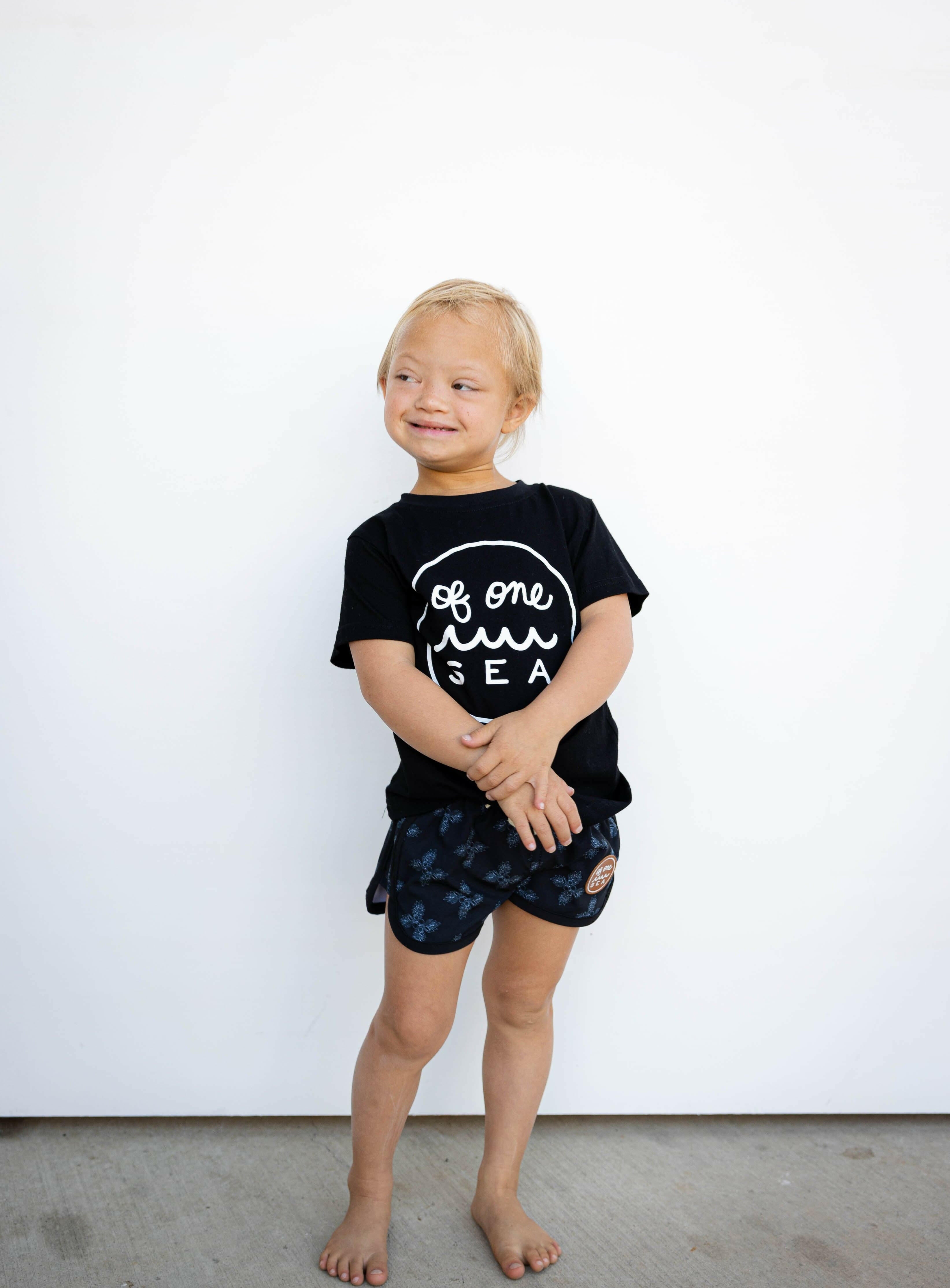 Kid’s Logo Tee in Black T-shirt OF ONE SEA 1T Black