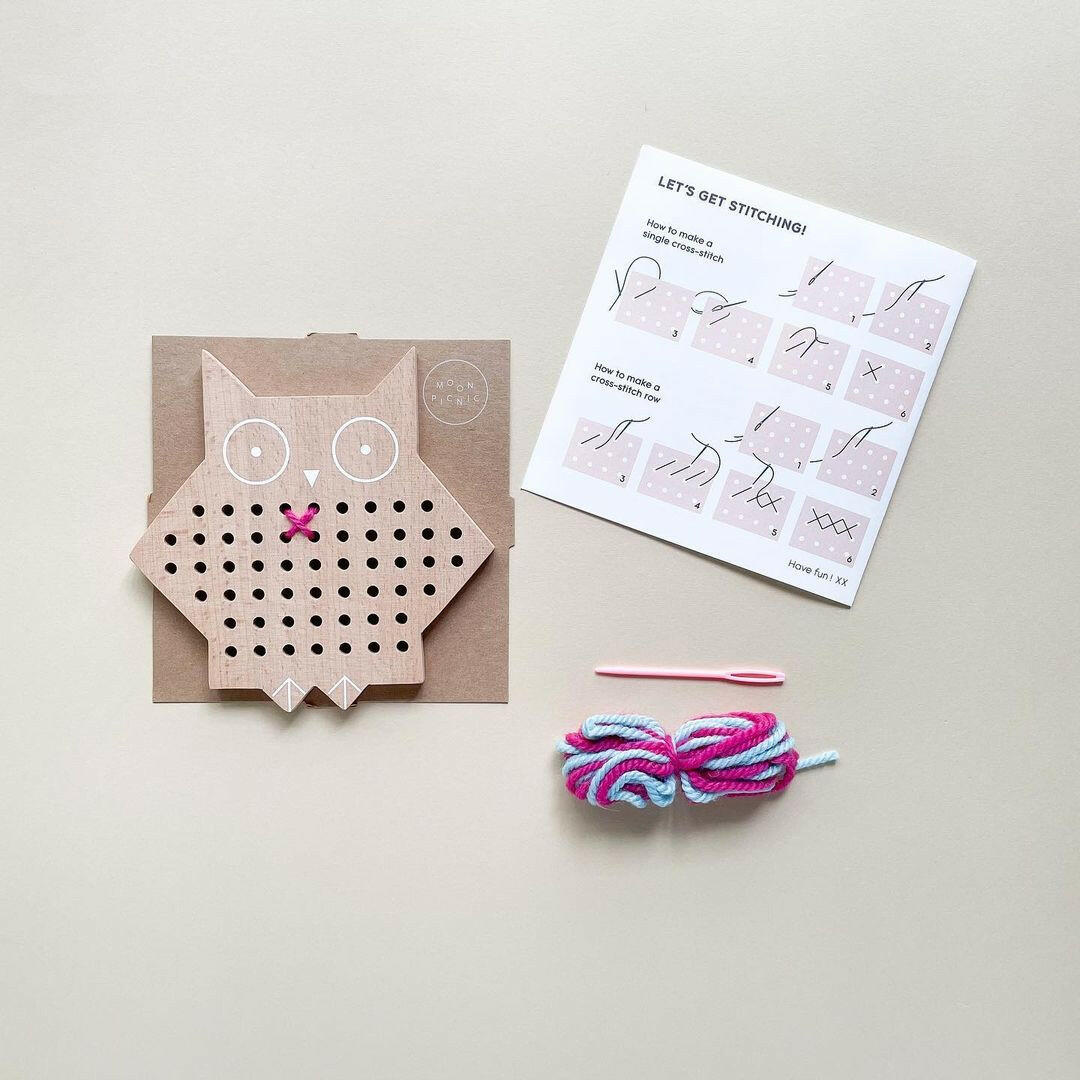 Cross Stitch Friends – Owl Crafts Moon Picnic