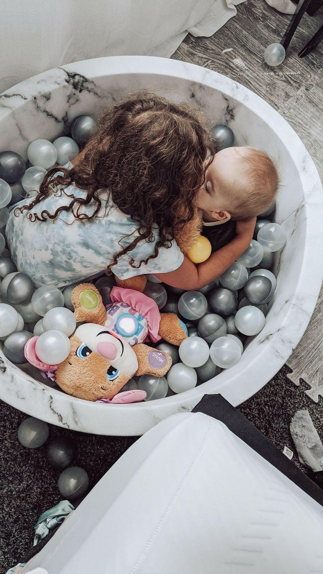 Luxurious Marble Ball Pit + 200 Pit Balls Ball Pit Bundles Little Big Playroom