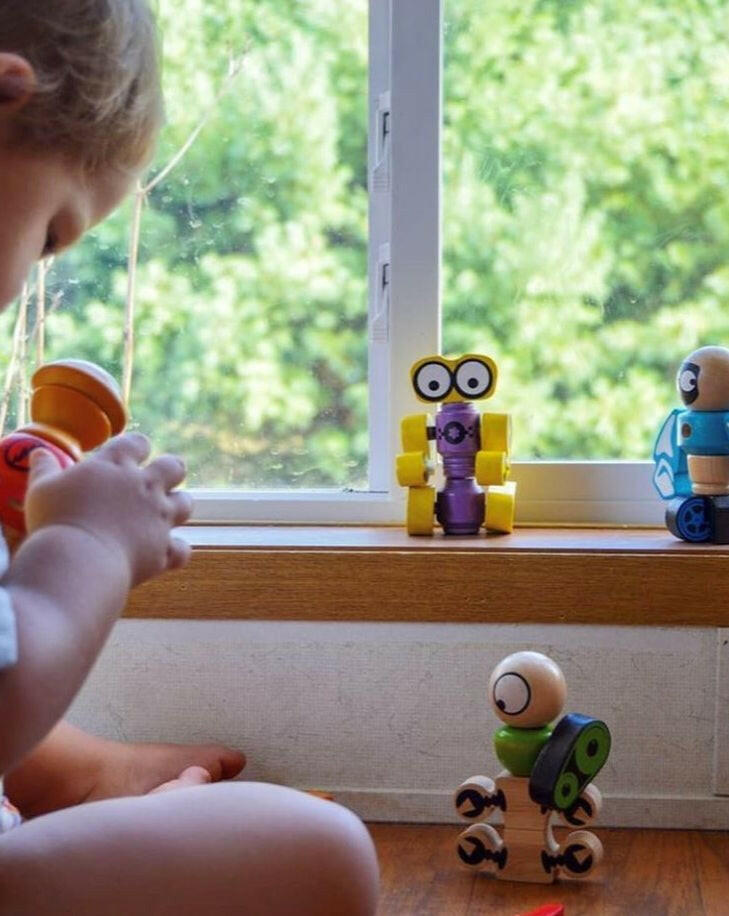 Tinker Totter Robots - 28 Piece Character Playset Wooden Toys BeginAgain