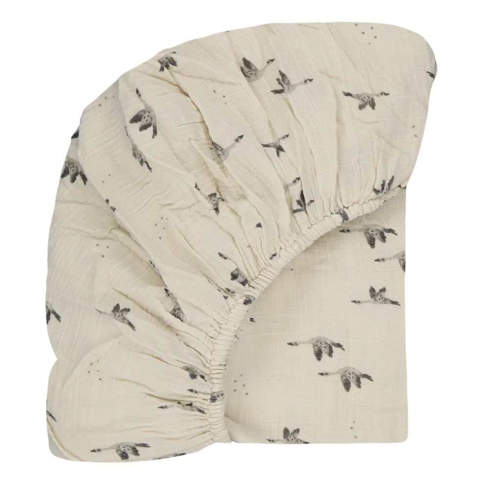 Fitted Sheet for Kuko Moses Basket and kumi Crib mattress cover Charlie Crane Rose In April Goose