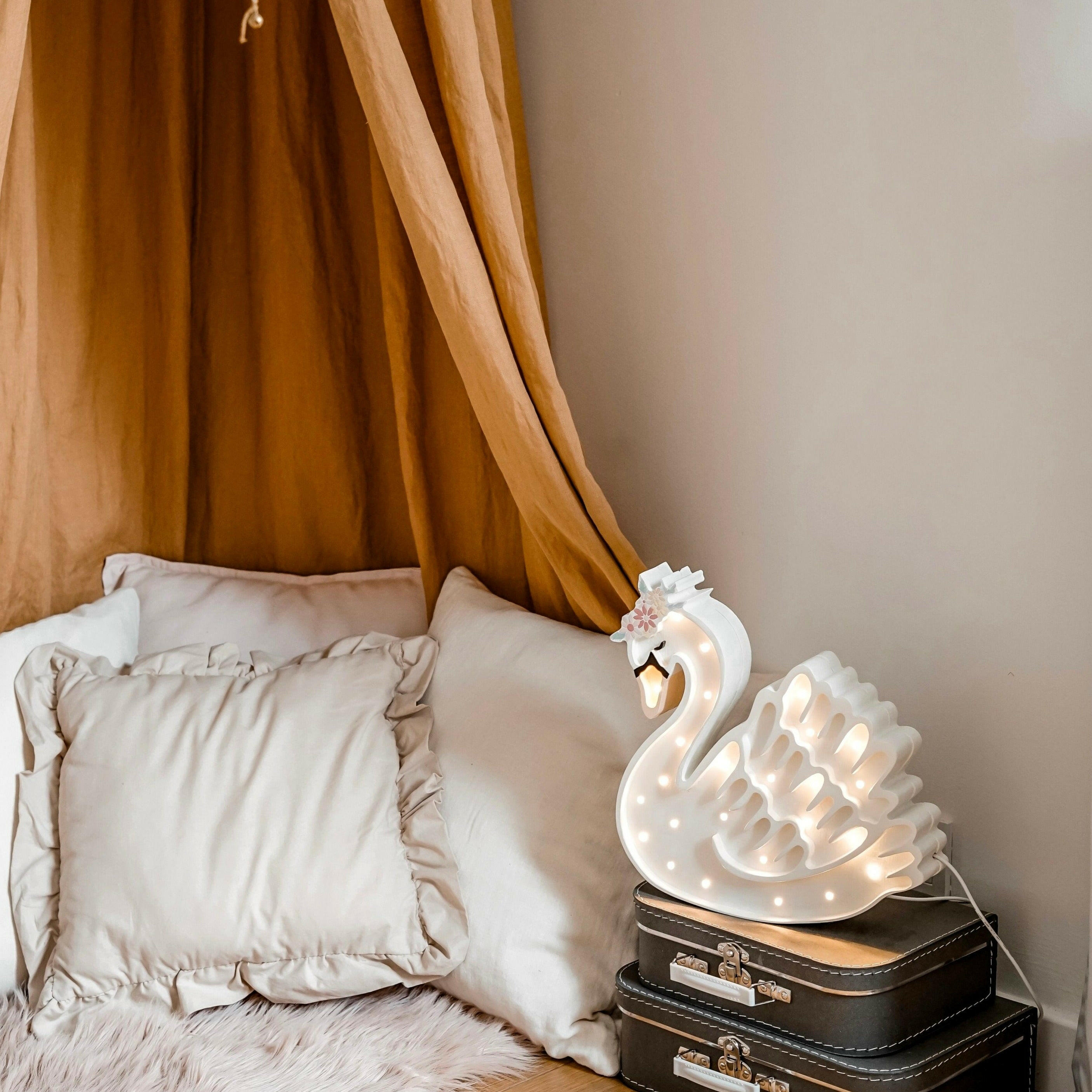 Little Lights Swan Lamp Little Lights US