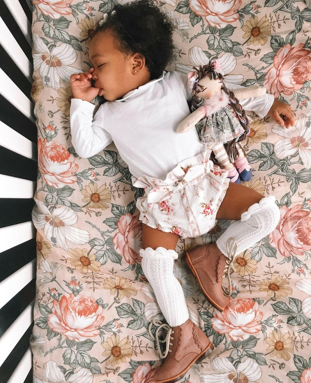 Fitted Woven Baby Crib Sheet - Garden Floral Crib Sheets Mini Wander, LLC