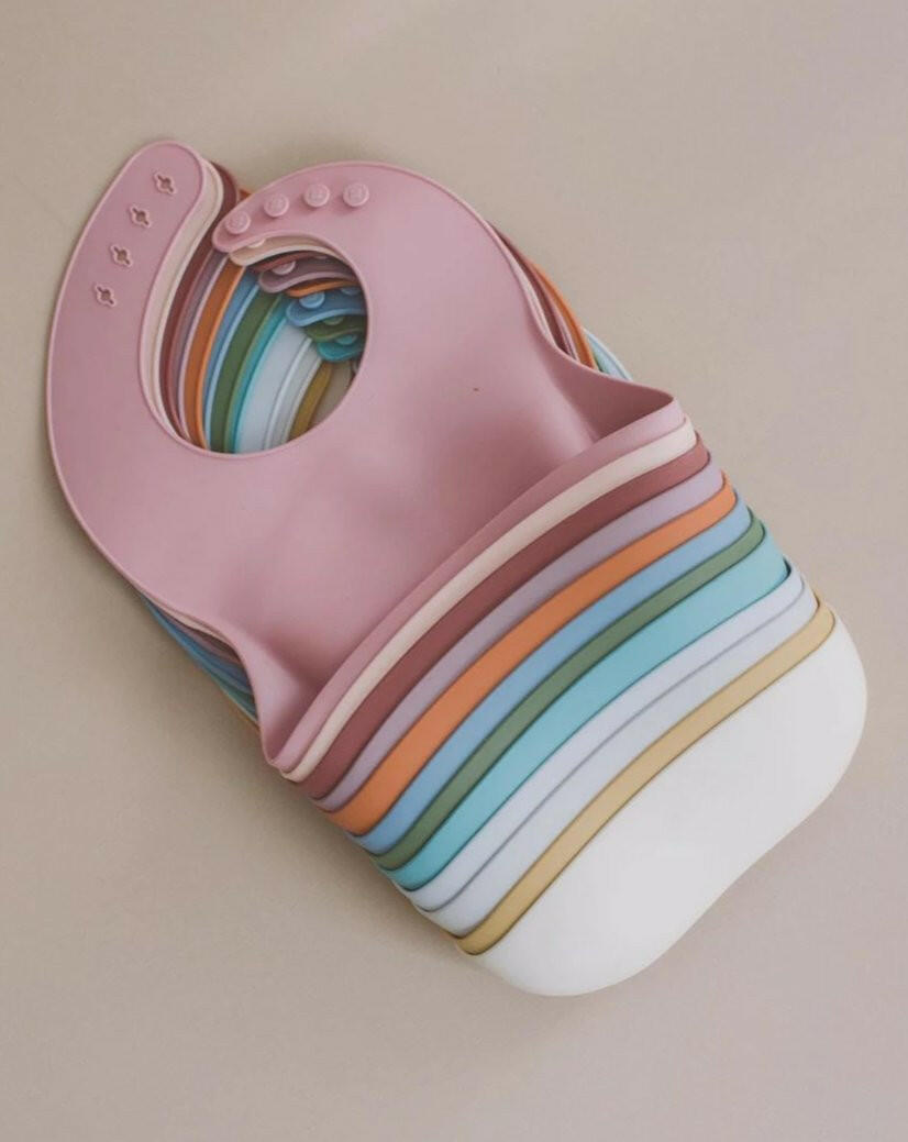 Baby Bar & Co Silicone Bibs Feeding Three Hearts