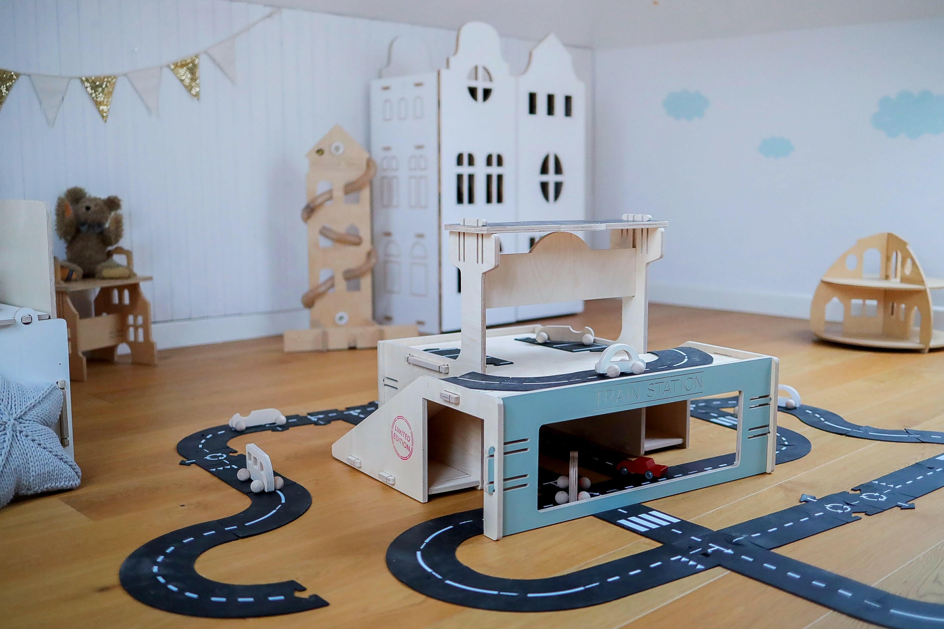 Maxi Car Garage Wooden Toys myminihome