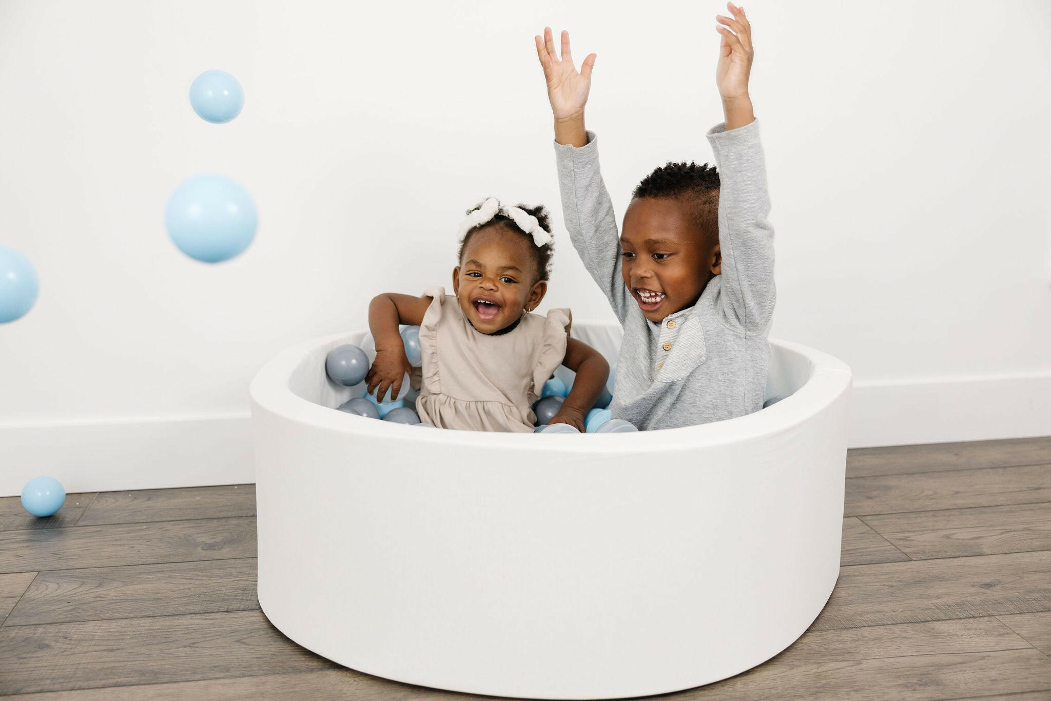 Classic Heathered Ivory Bundle - Ball Pit + 200 Pit Balls Incl. Ball Pit Bundles Little Big Playroom