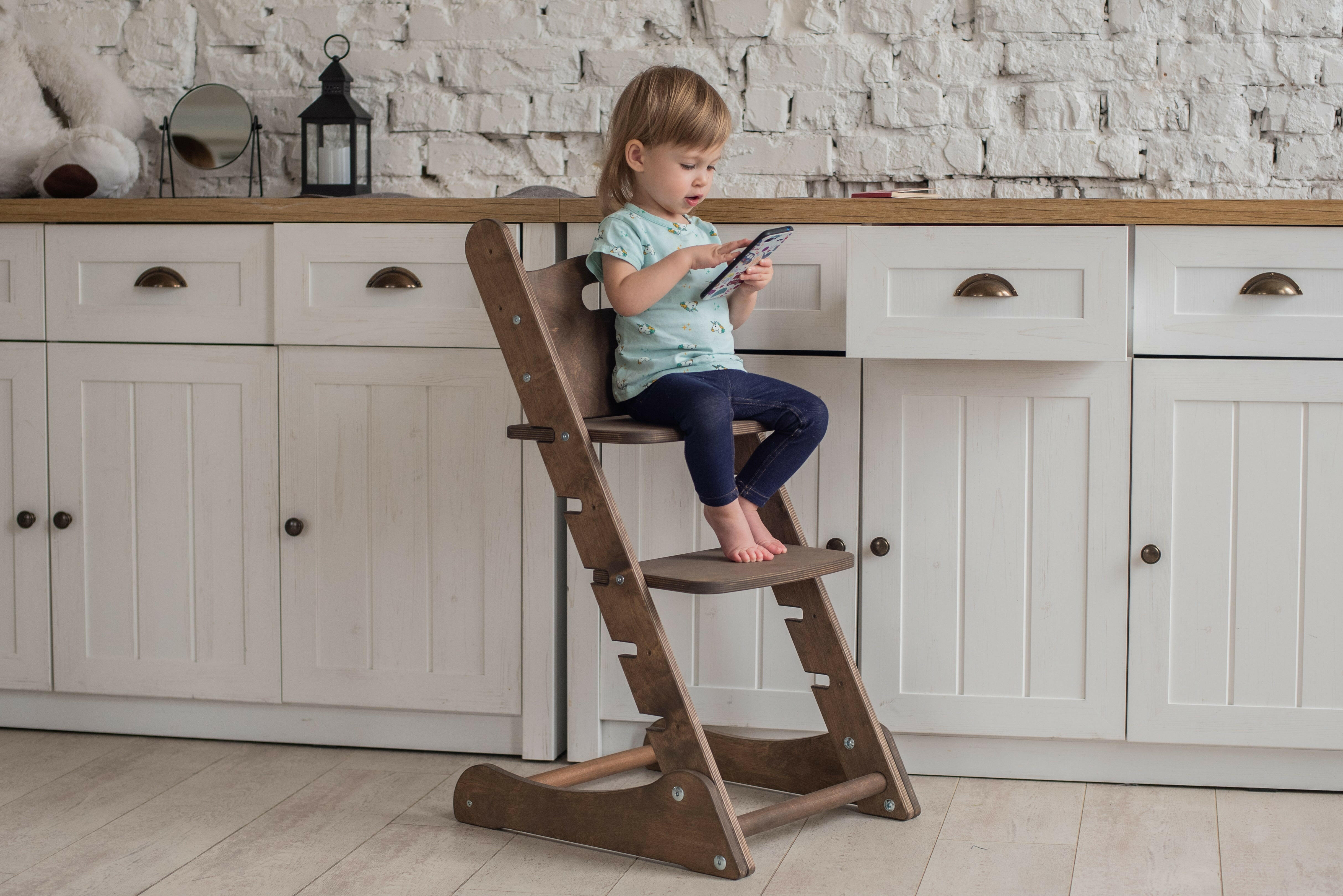 Growing Chair for Babies – Kitchen Helper Tower - Chocolate Growing chairs Goodevas
