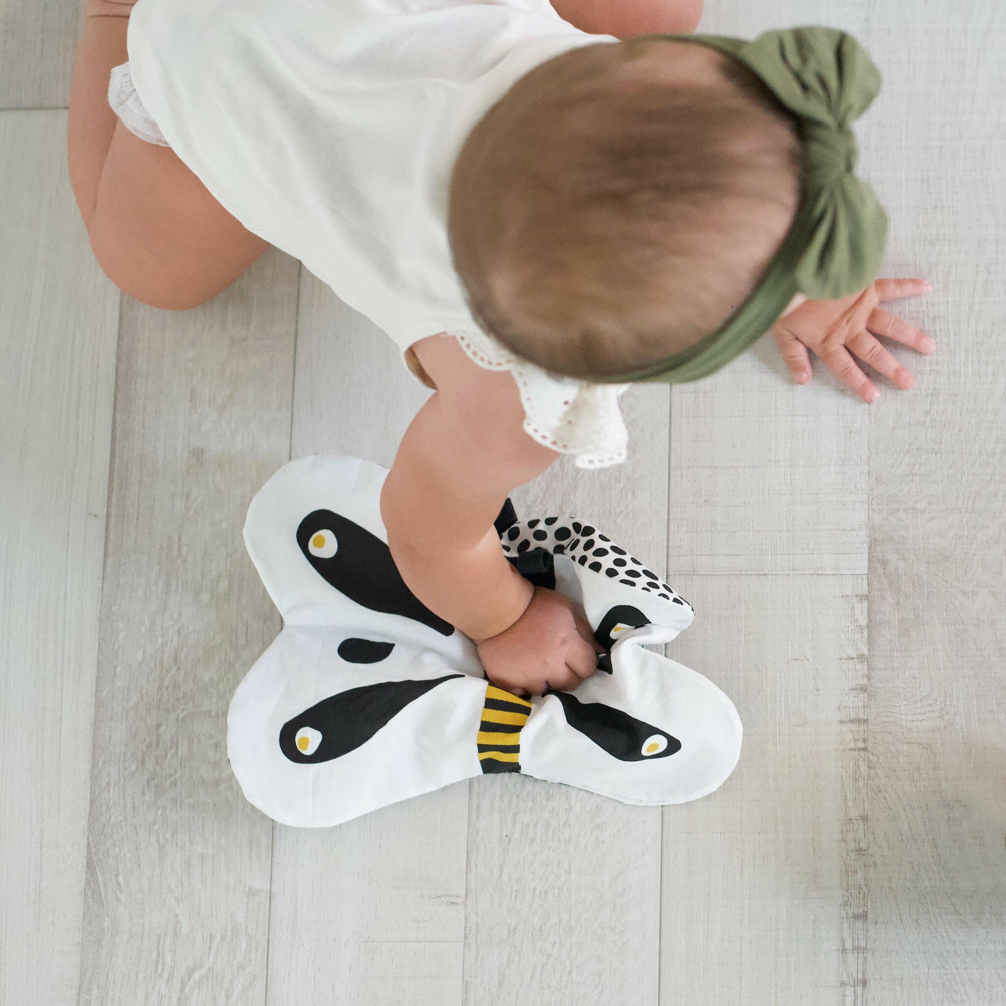 Organic Crinkle Toy - Butterfly Crinkle Toys Wee Gallery