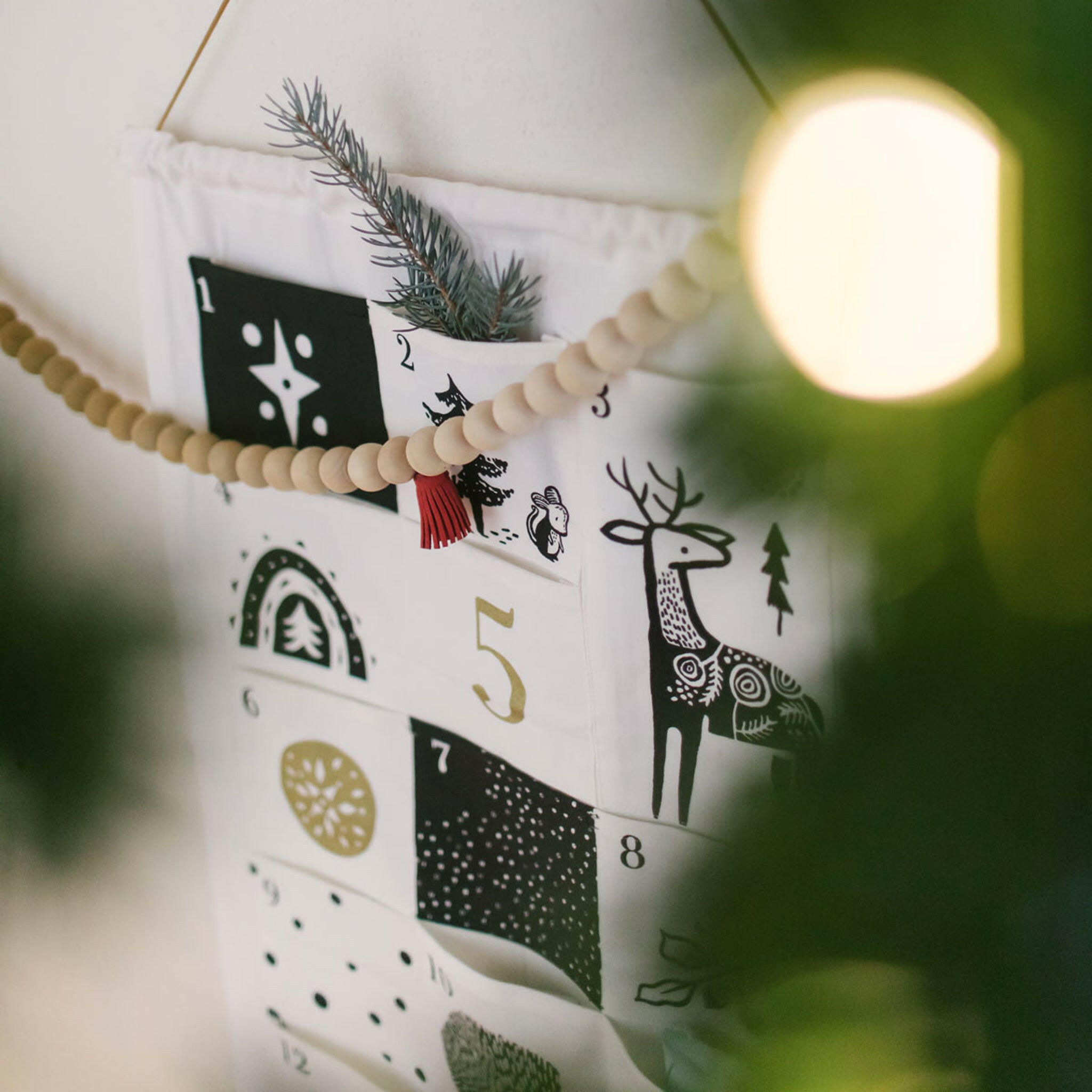 Festive Friends 24 Pocket Advent Calendar Christmas Wee Gallery