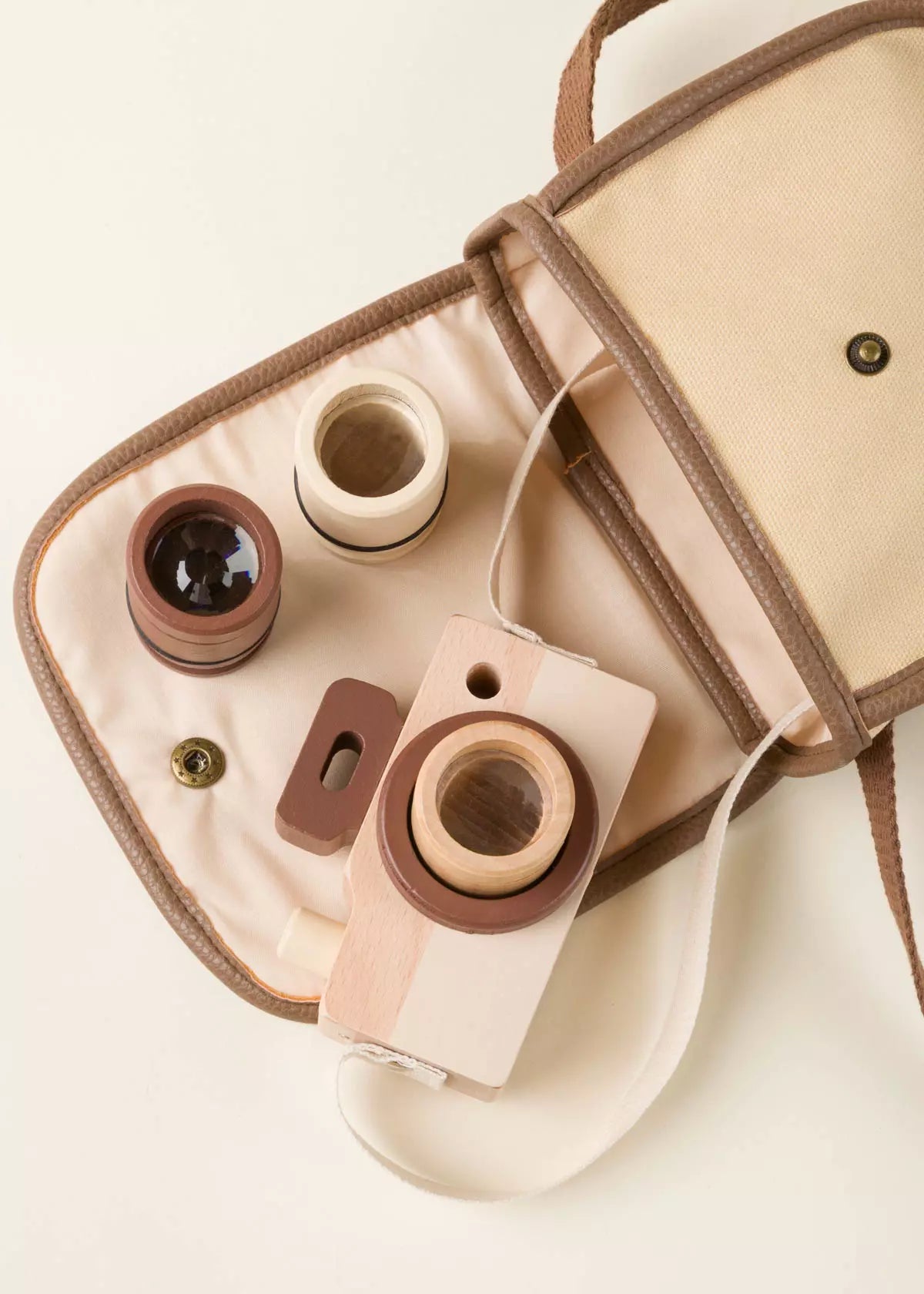 Wooden Camera with Bag Play Adventure Coco Village