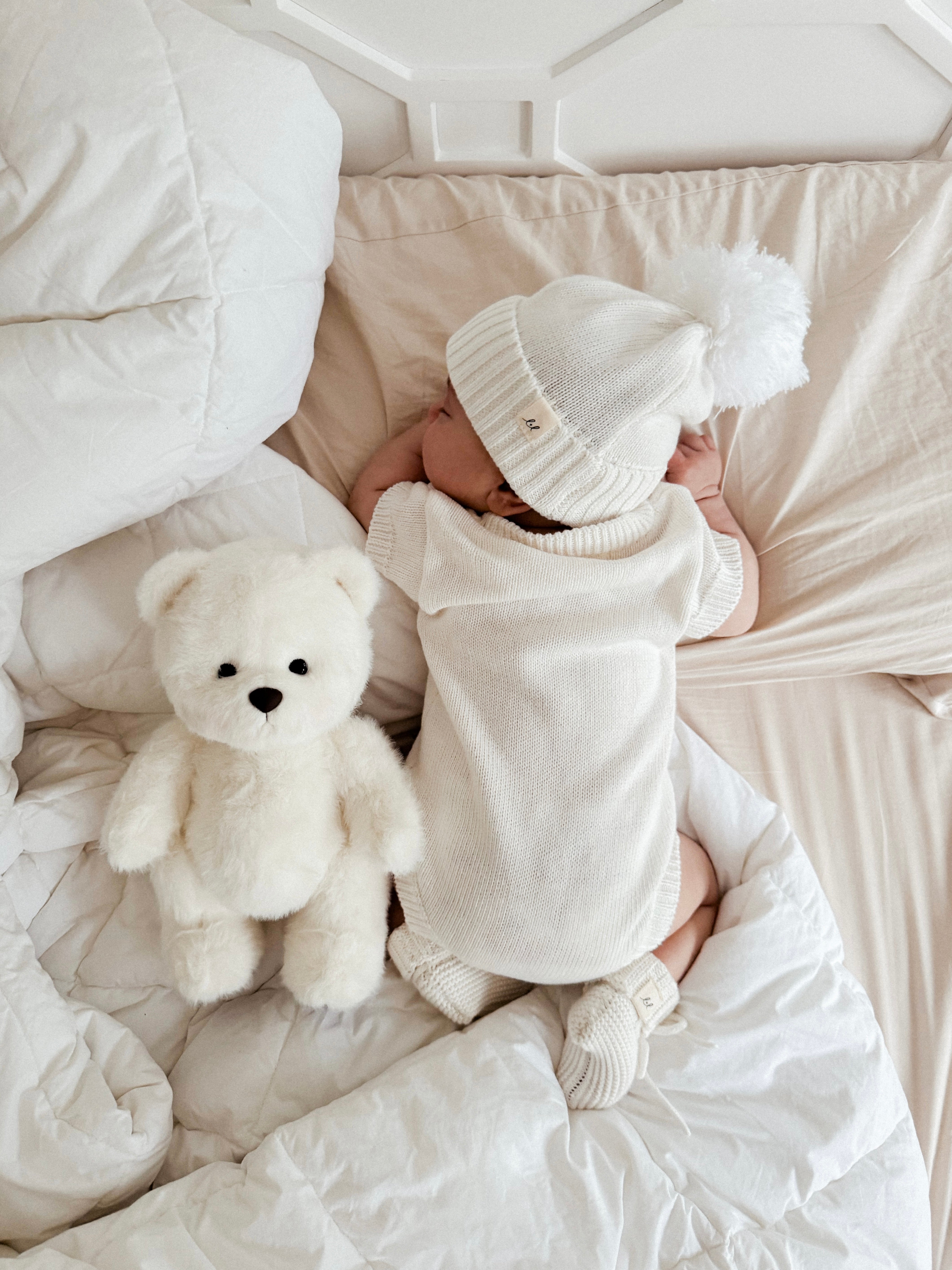 Luna + Luca Pom Beanie - White