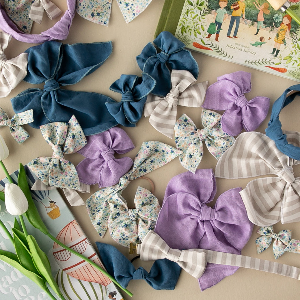 Latte Stripe | Petite Party Bow