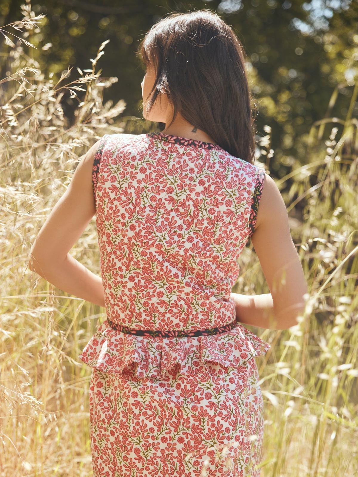 Anne Quilted Reversible Ruffled Vest - Faded Onyx/Light Ruby Floral & Ivory/Light Ruby Floral