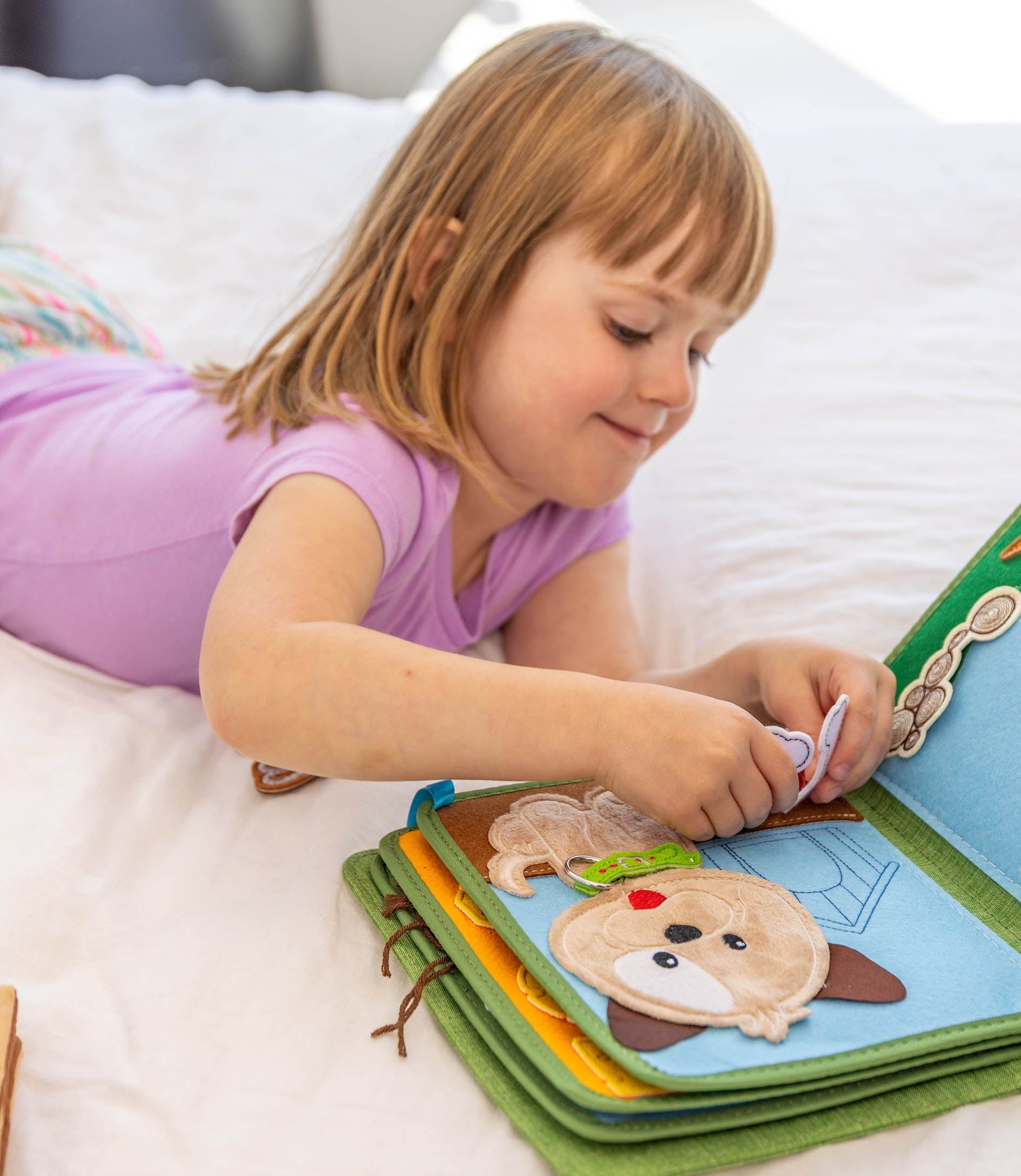Busy Farm Book