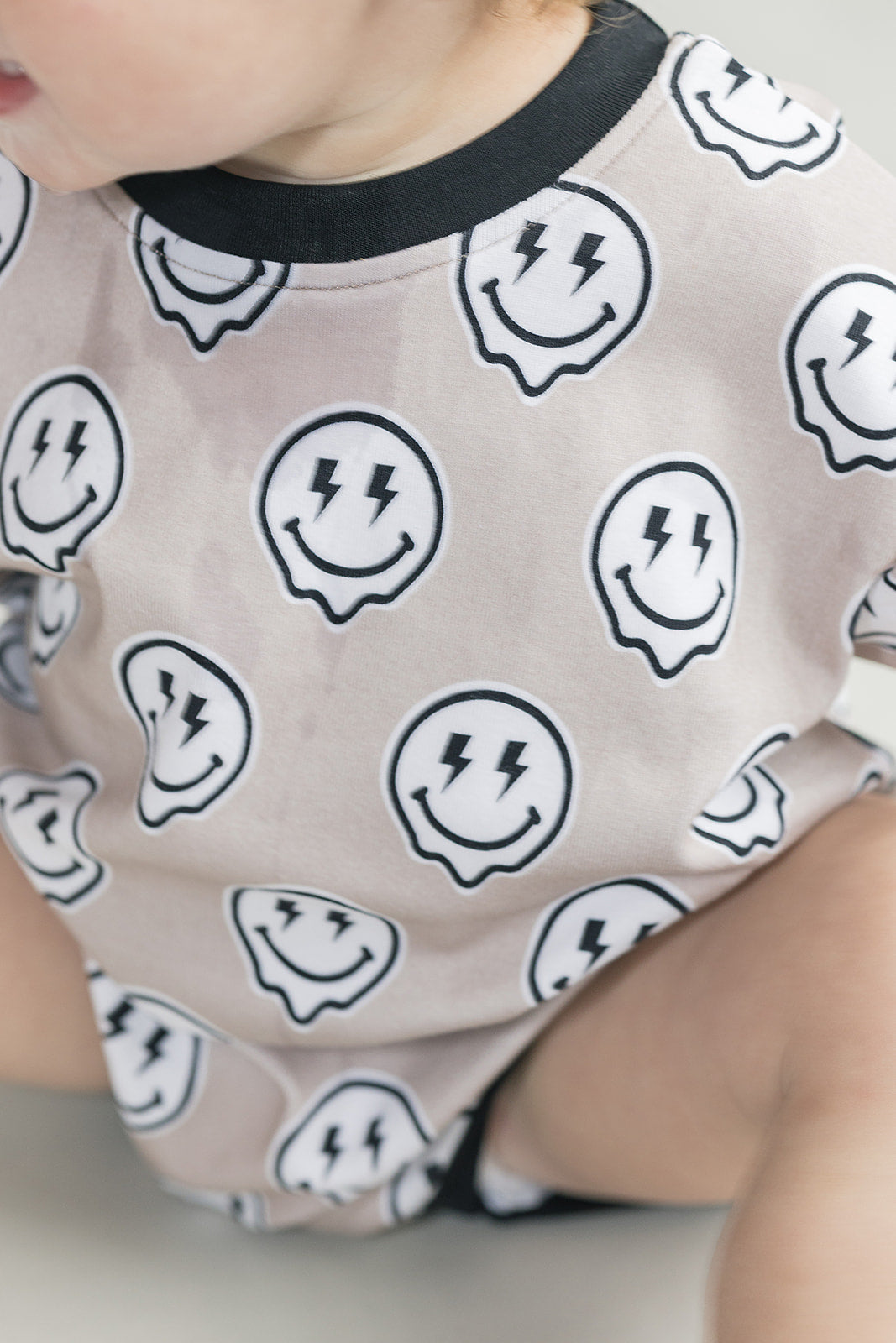 Short Sleeve Bubble Romper | Electric Drippy