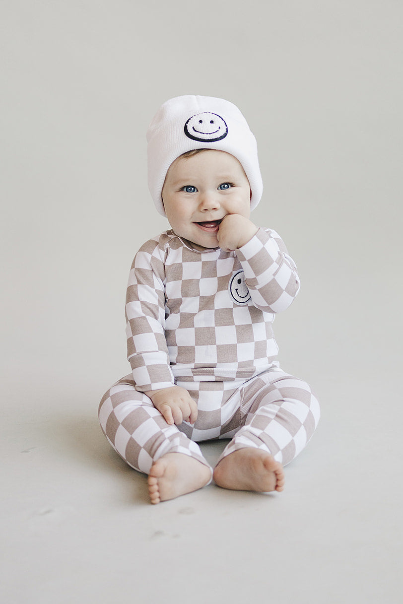 Checkered Smiley Lounge Set | Latte