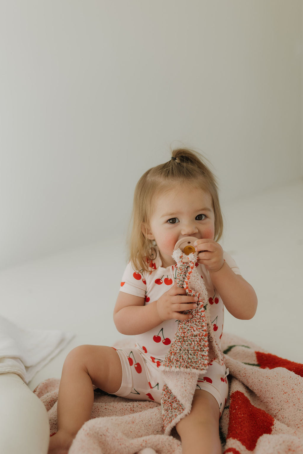 Shortie Bamboo Zip | Cherry Orchard