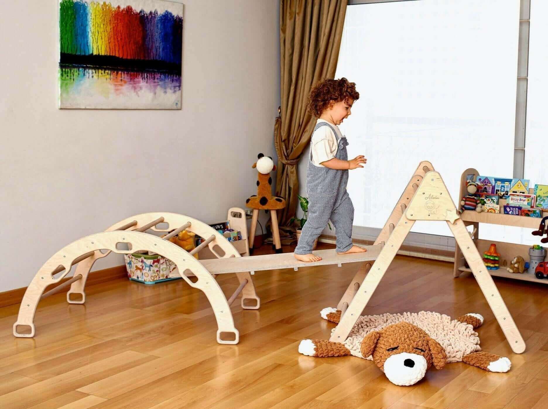 Climbing Triangle - Arch Rocker - XL Pillow and Ramp / 4 Pieces Set