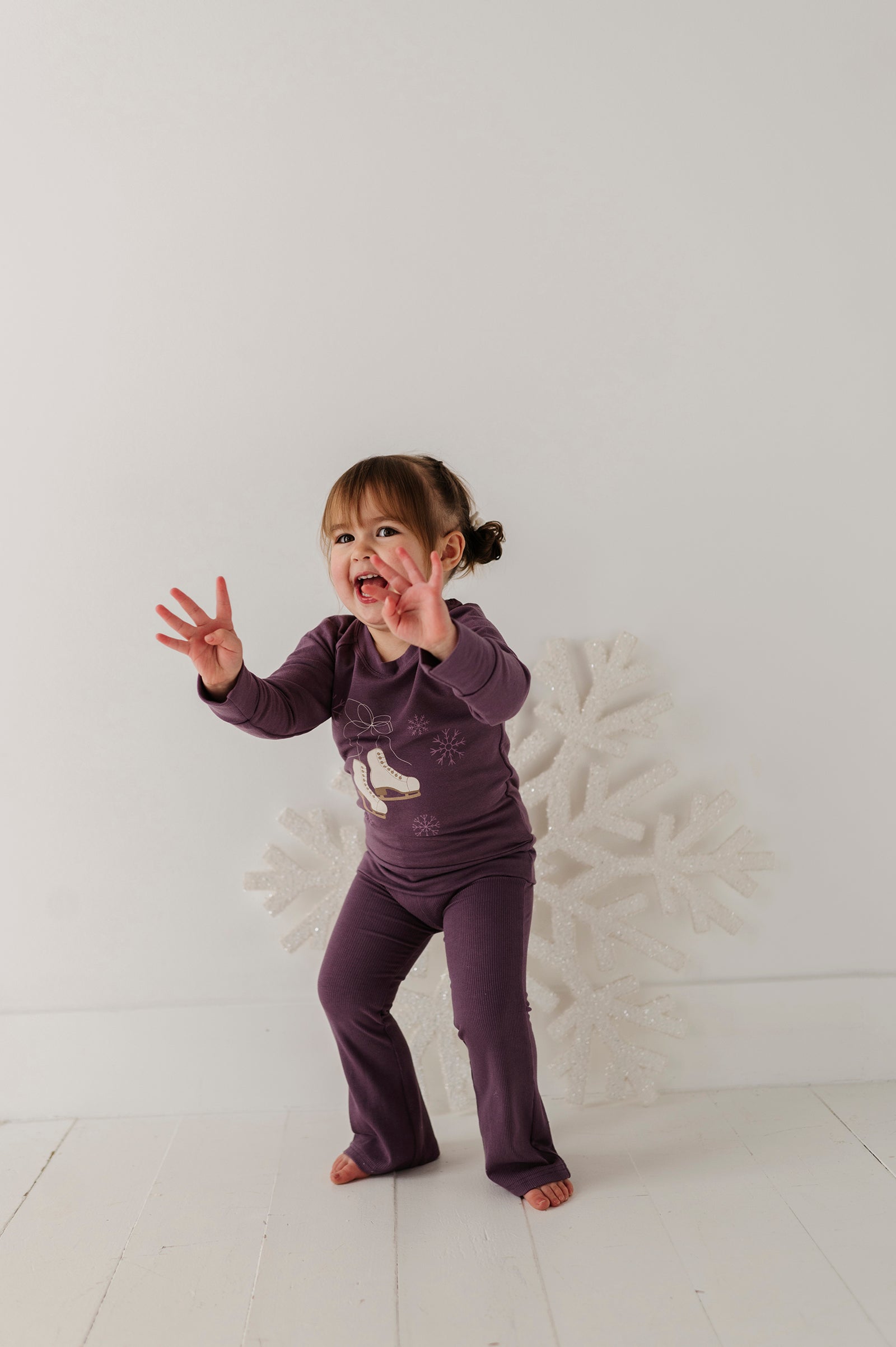 Girl's Raglan Sweatshirt