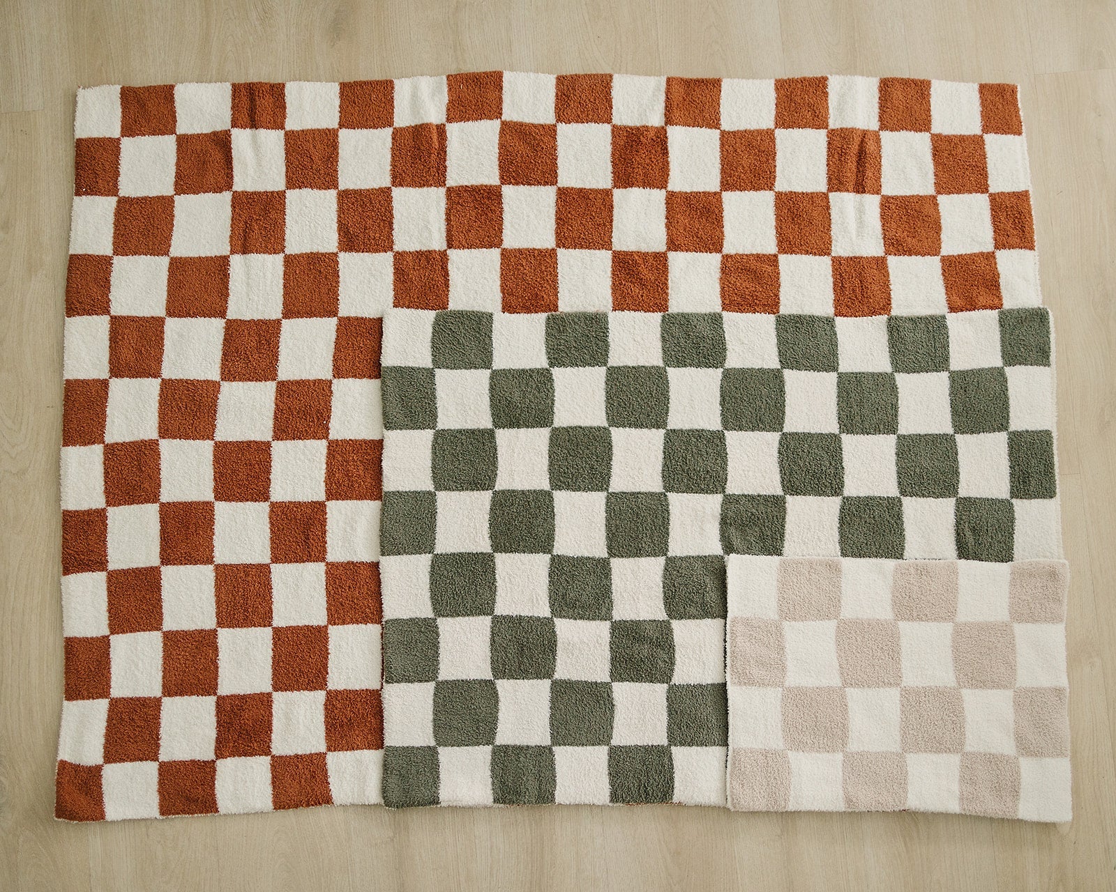 Rust Checkered Plush Blanket  Mebie Baby   