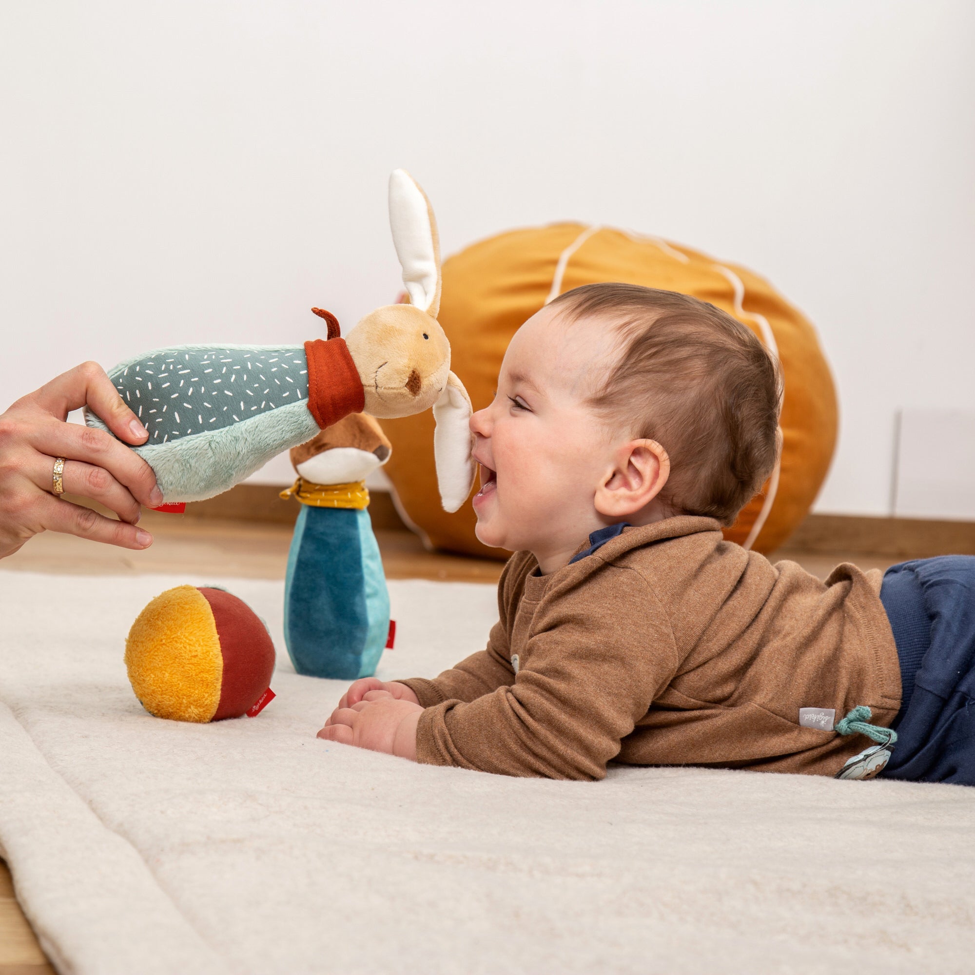 Baby Bowling with Four Pins