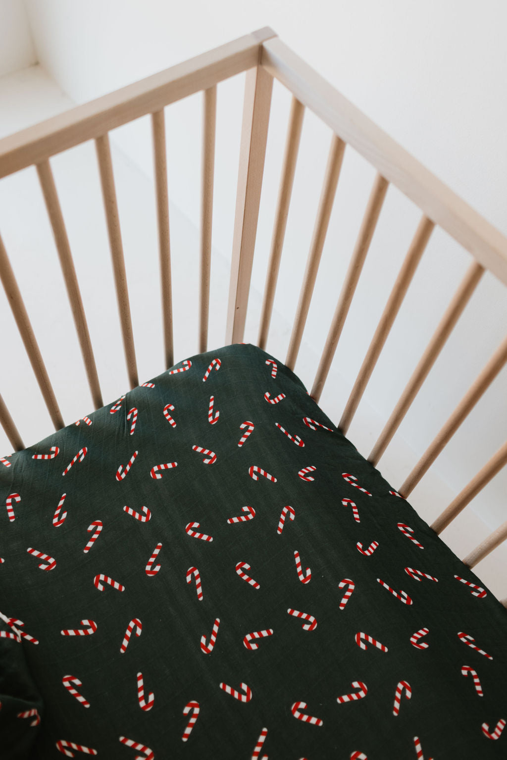 Muslin Crib Sheet | Candy Cane Lane