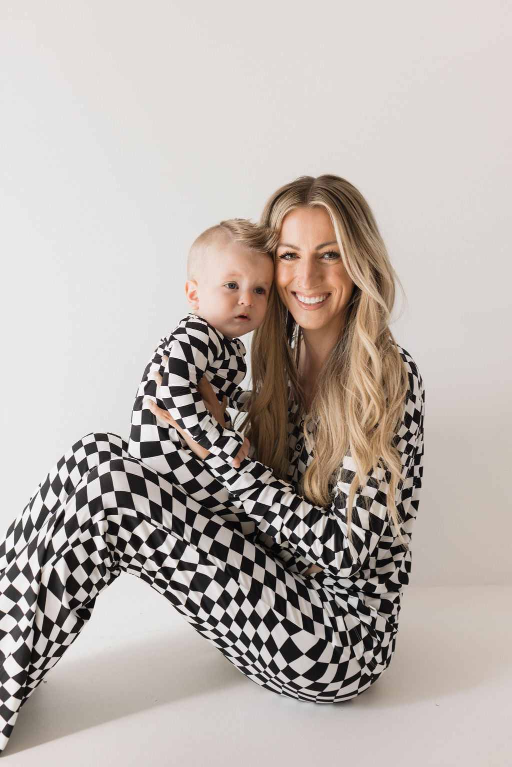 Women's Bamboo Pajamas | Black & White Wavy Checkerboard