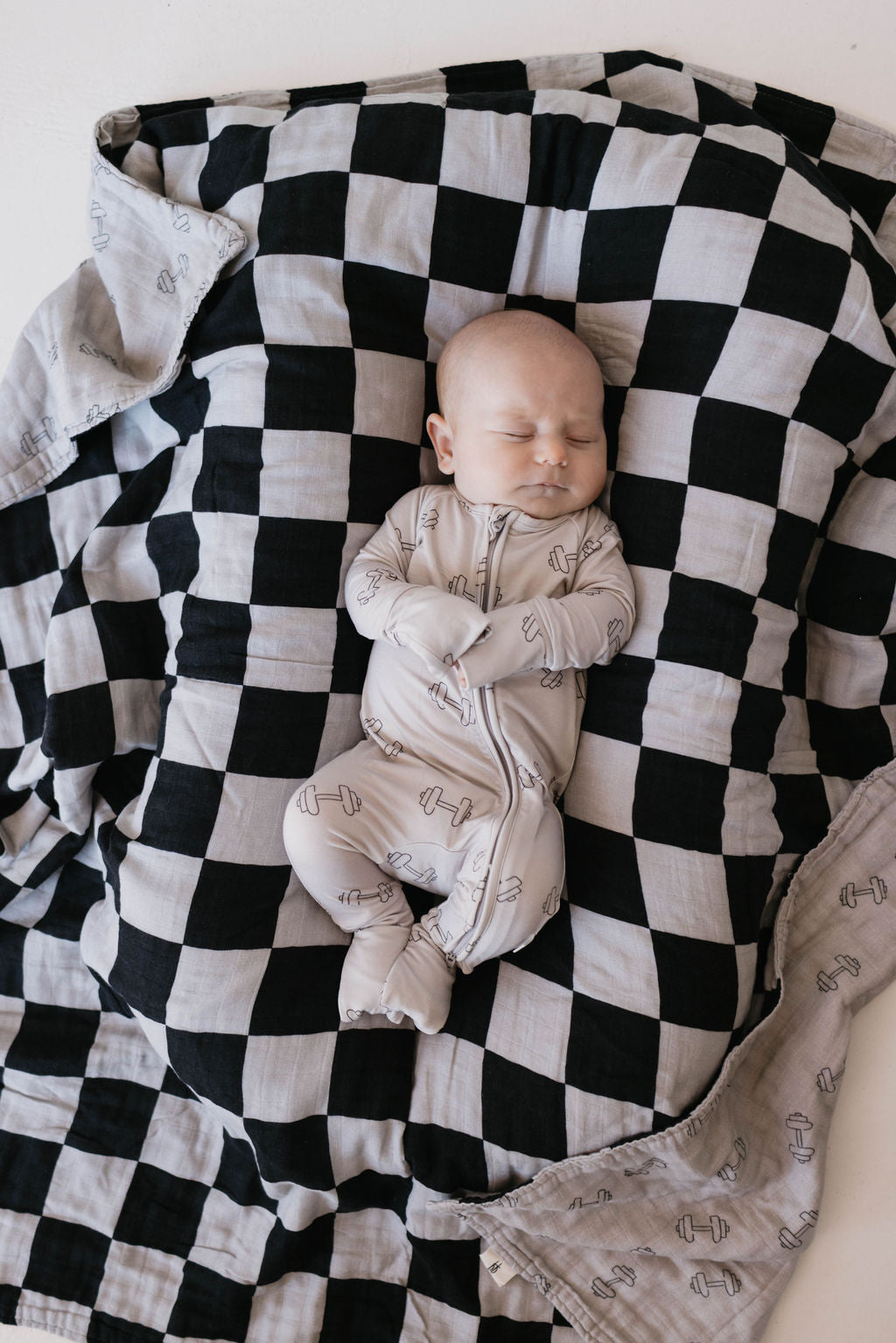 Muslin Quilt  | Arm Day + Black & Grey Checkerboard